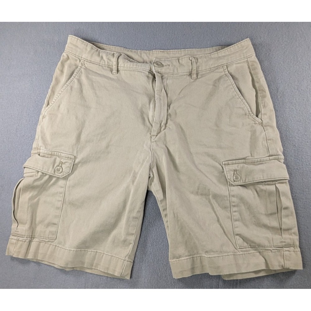 St. John's Bay Mens Stretch Cargo Shorts‎ Size 34 Khaki Tan